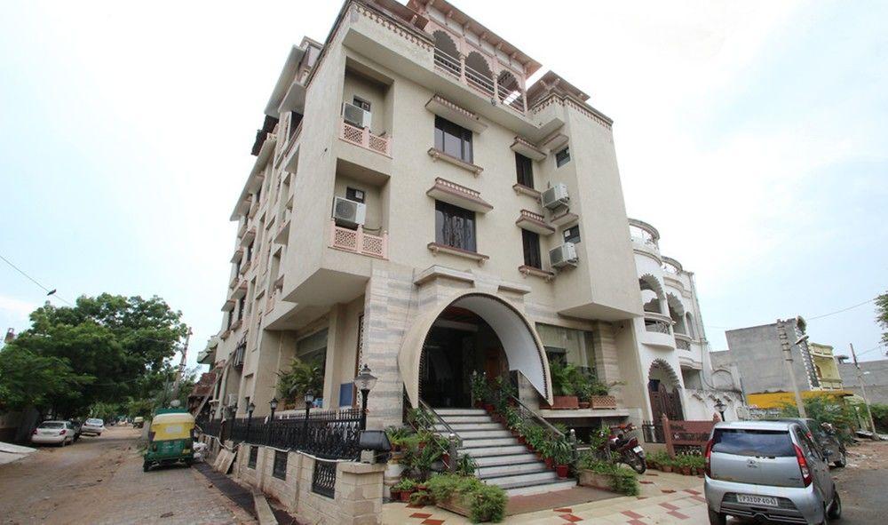 Oyo Flagship Hotel Rudra Palace Agra  Bagian luar foto