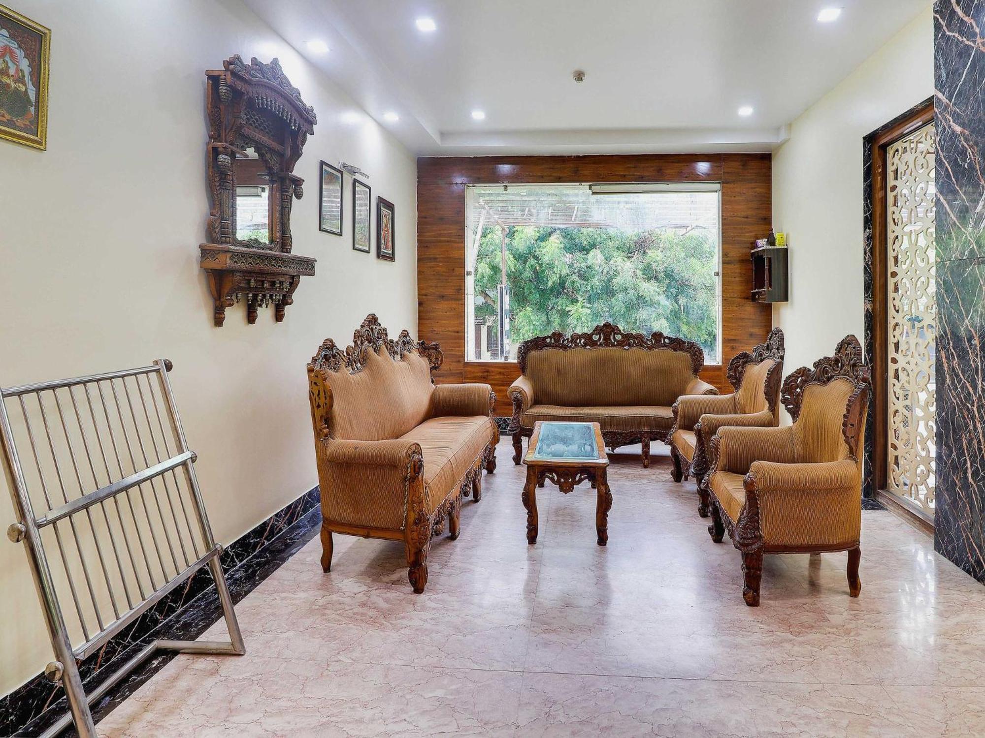 Oyo Flagship Hotel Rudra Palace Agra  Bagian luar foto