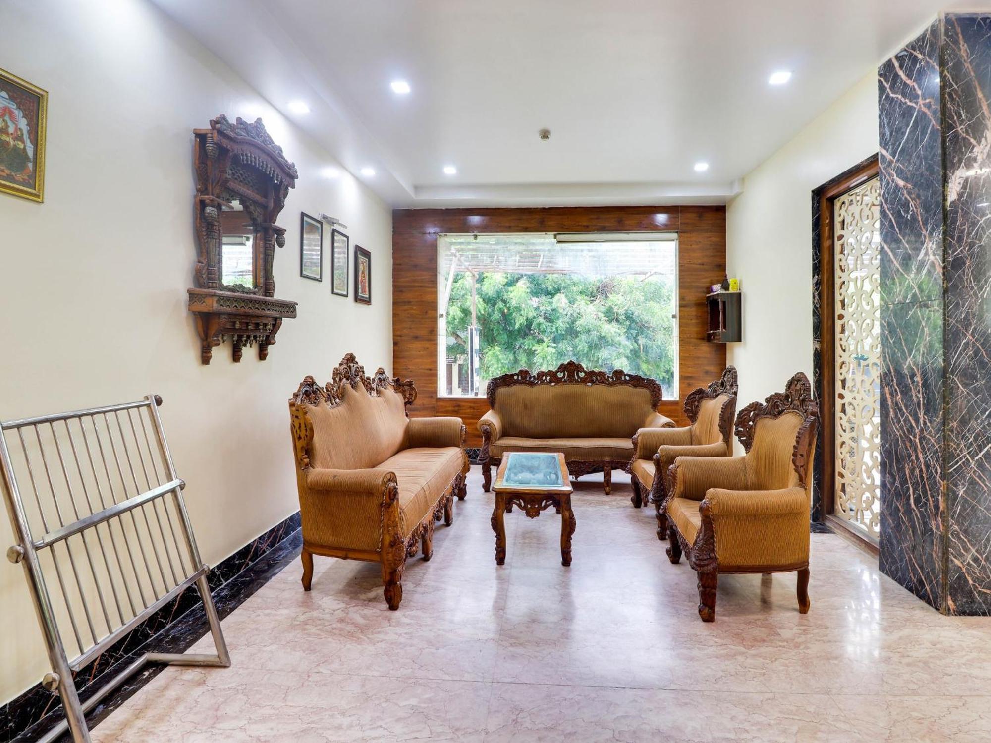 Oyo Flagship Hotel Rudra Palace Agra  Bagian luar foto