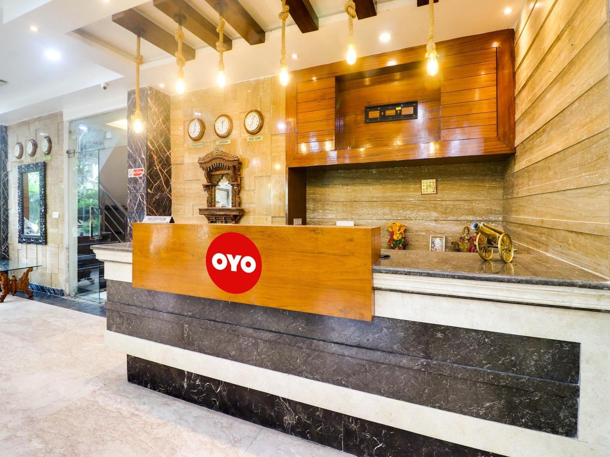 Oyo Flagship Hotel Rudra Palace Agra  Bagian luar foto