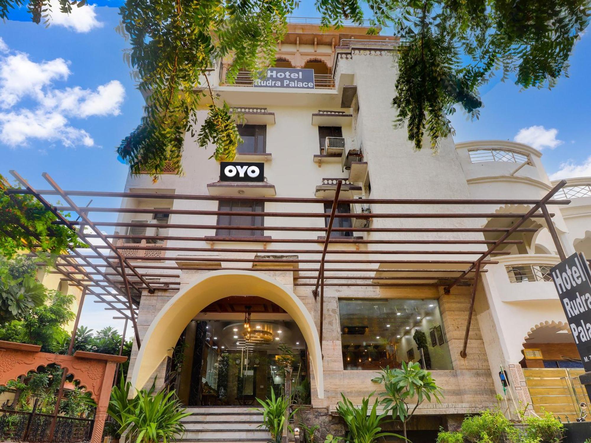 Oyo Flagship Hotel Rudra Palace Agra  Bagian luar foto